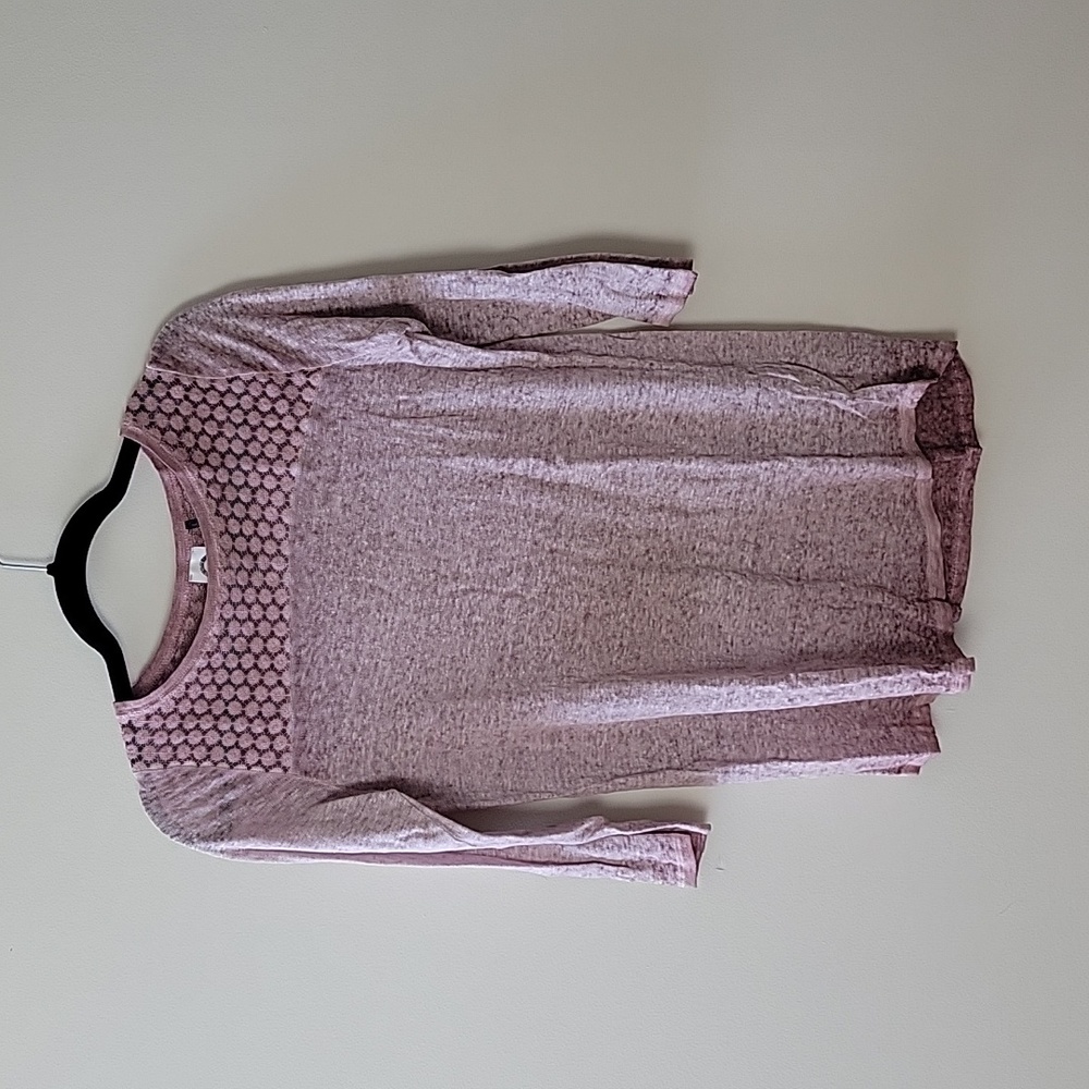 Akemi + Kin light top